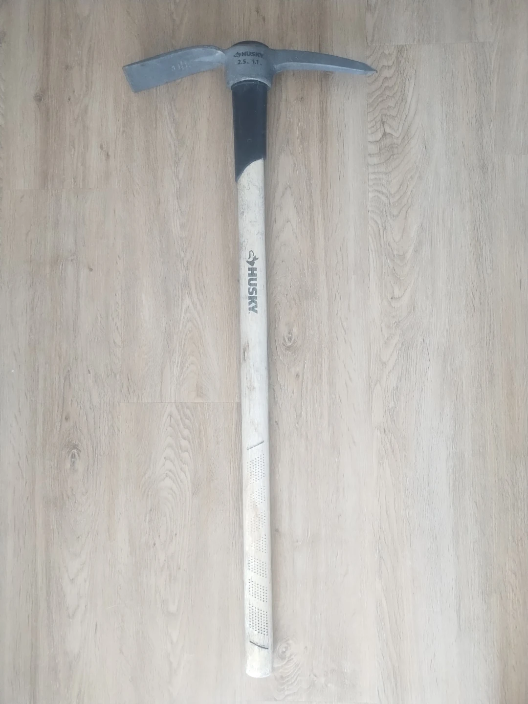 Husky 2.5 lb Pickaxe