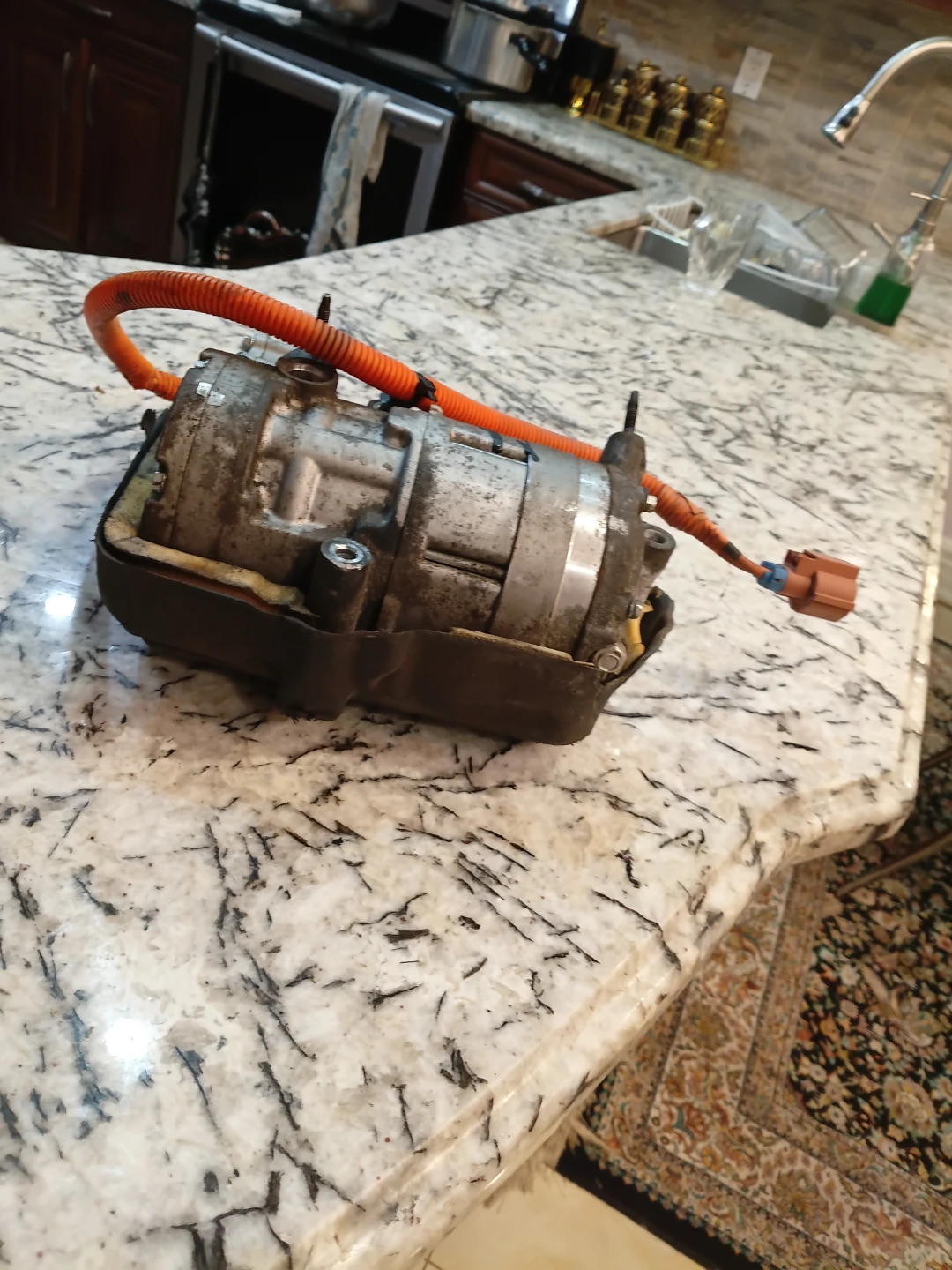 Tesla model s A/C Compressor - photo 2