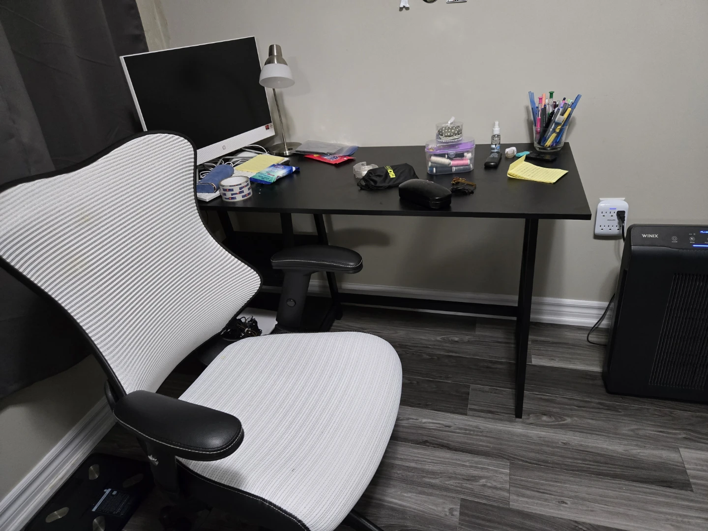 Study desk and ergonomic study chair - photo 2