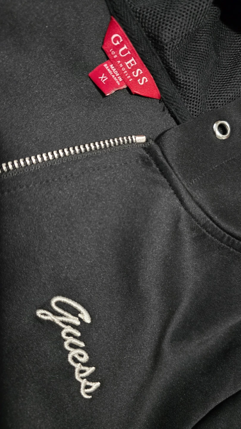 Guess - photo 2