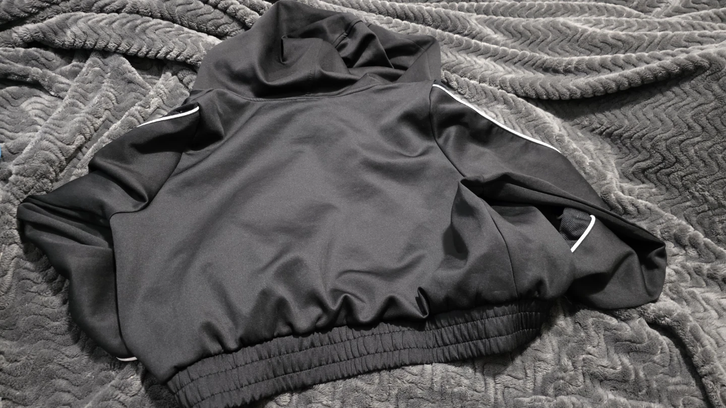 Guess - photo 3