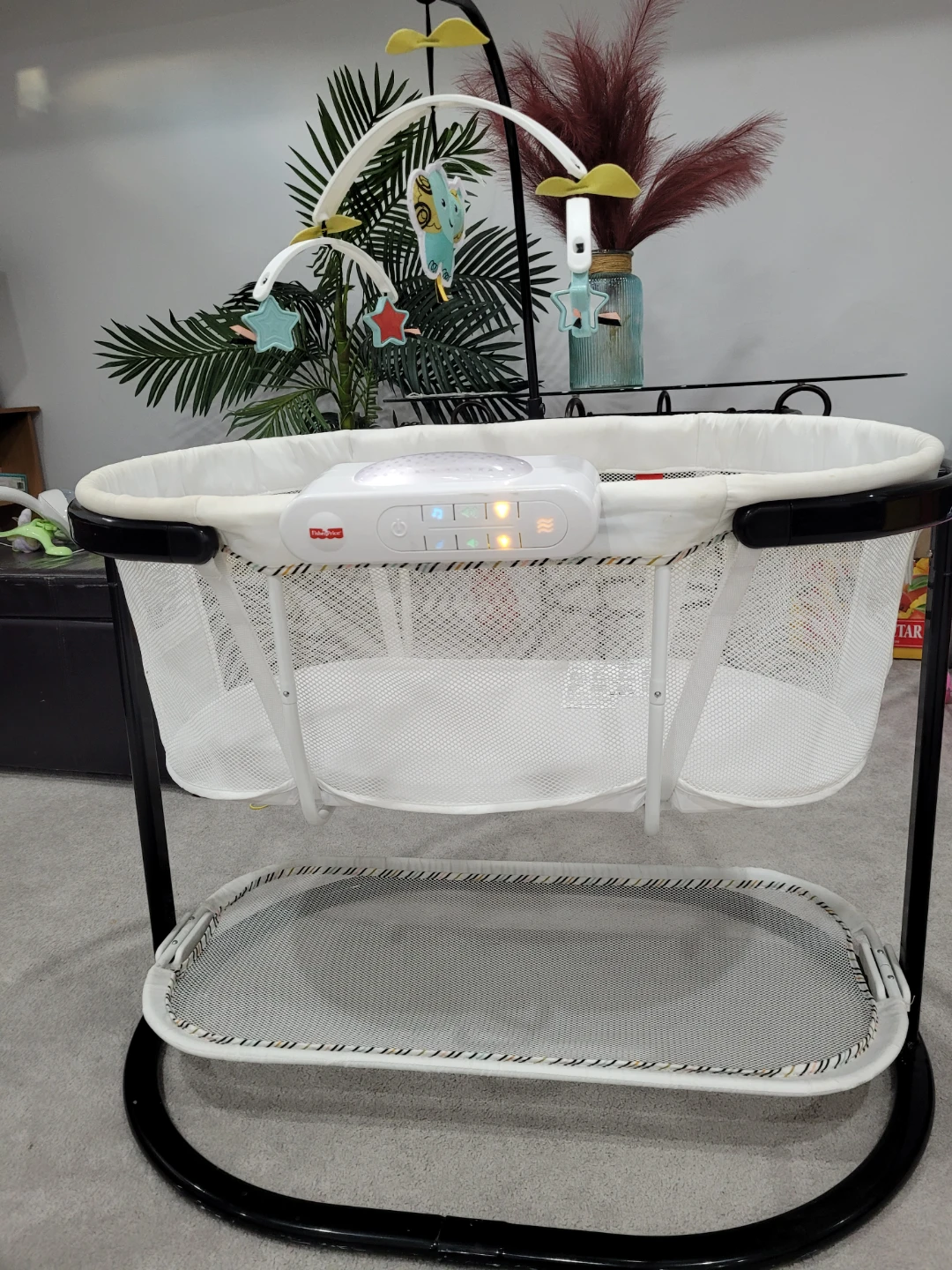 Fisher-Price Bassinet - photo 2