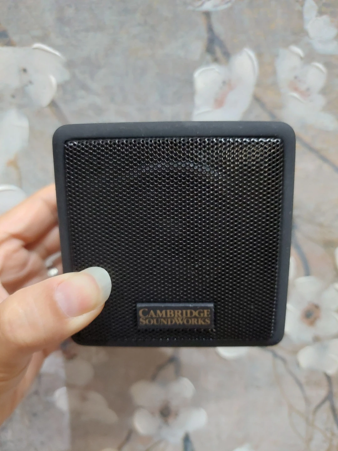 Cambridge SoundWorks Desktop Satellite Digital Speaker x1