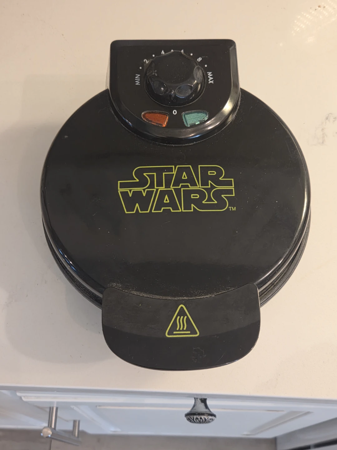 Star Wars Darth Vader Waffle Maker - photo 2
