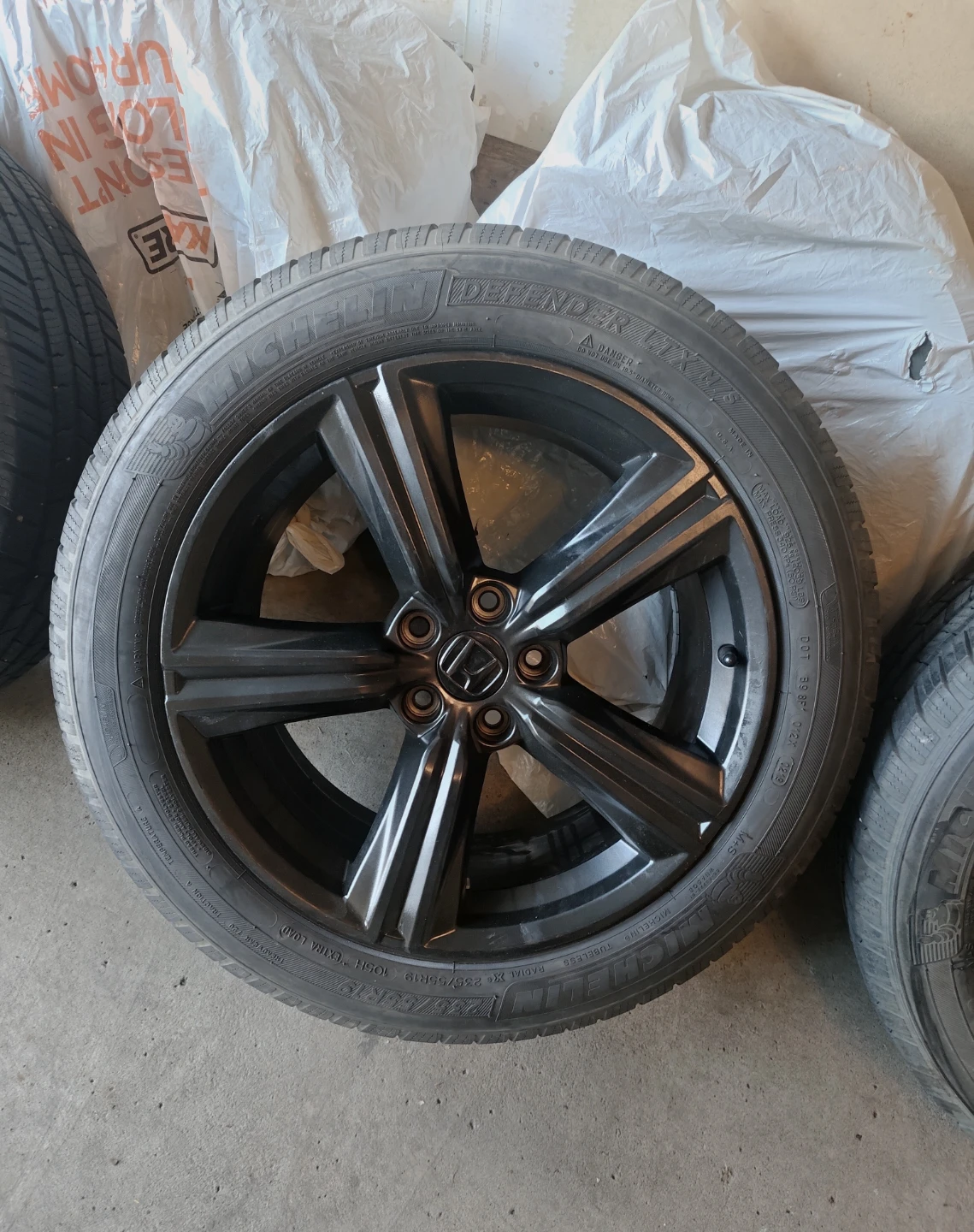 Michelin Defender LTX M/S Tires with Honda Rims - 255/55R19 - photo 4