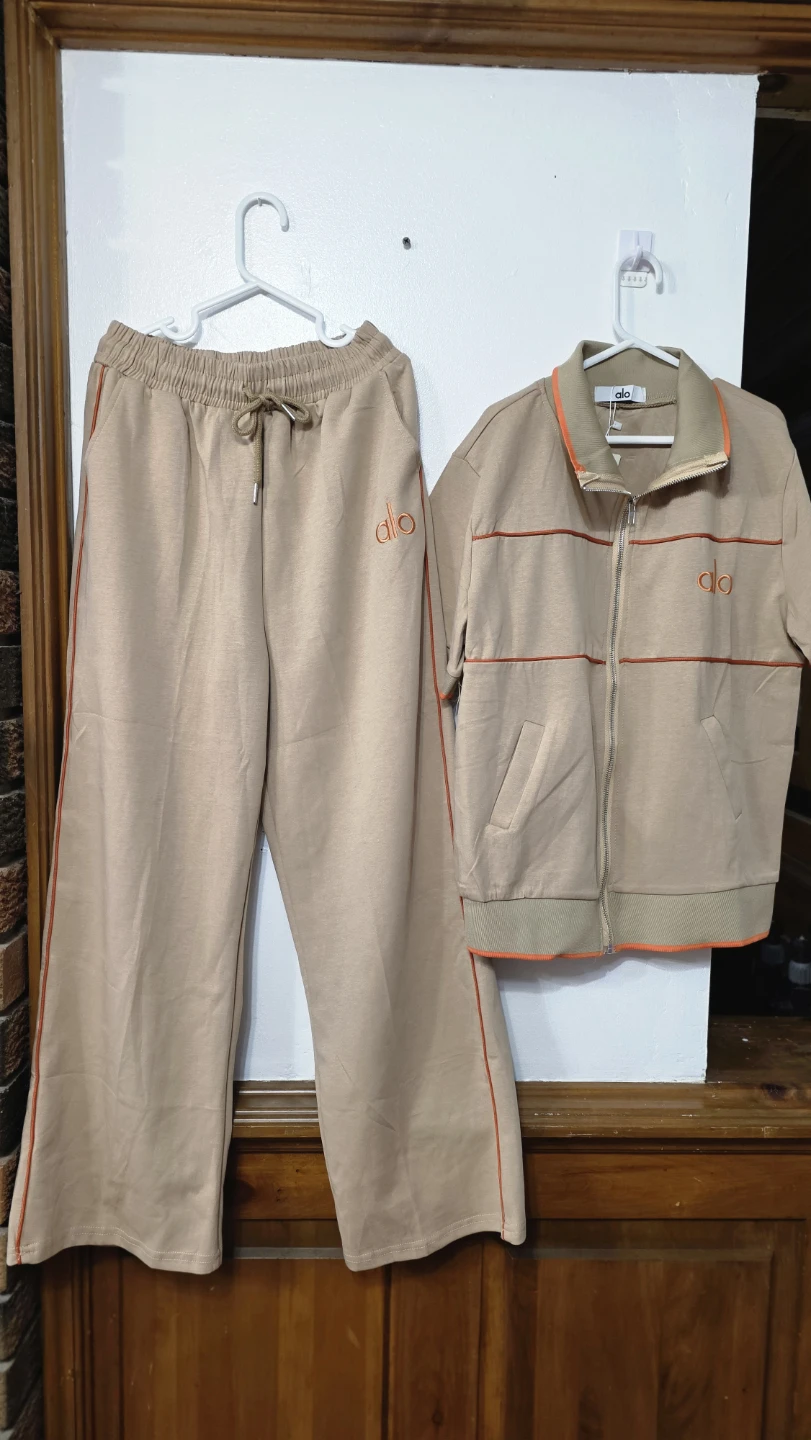ALO Yoga Tracksuit Set