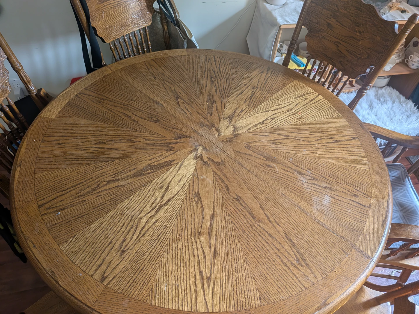 Dinning Table and Hutch - photo 3