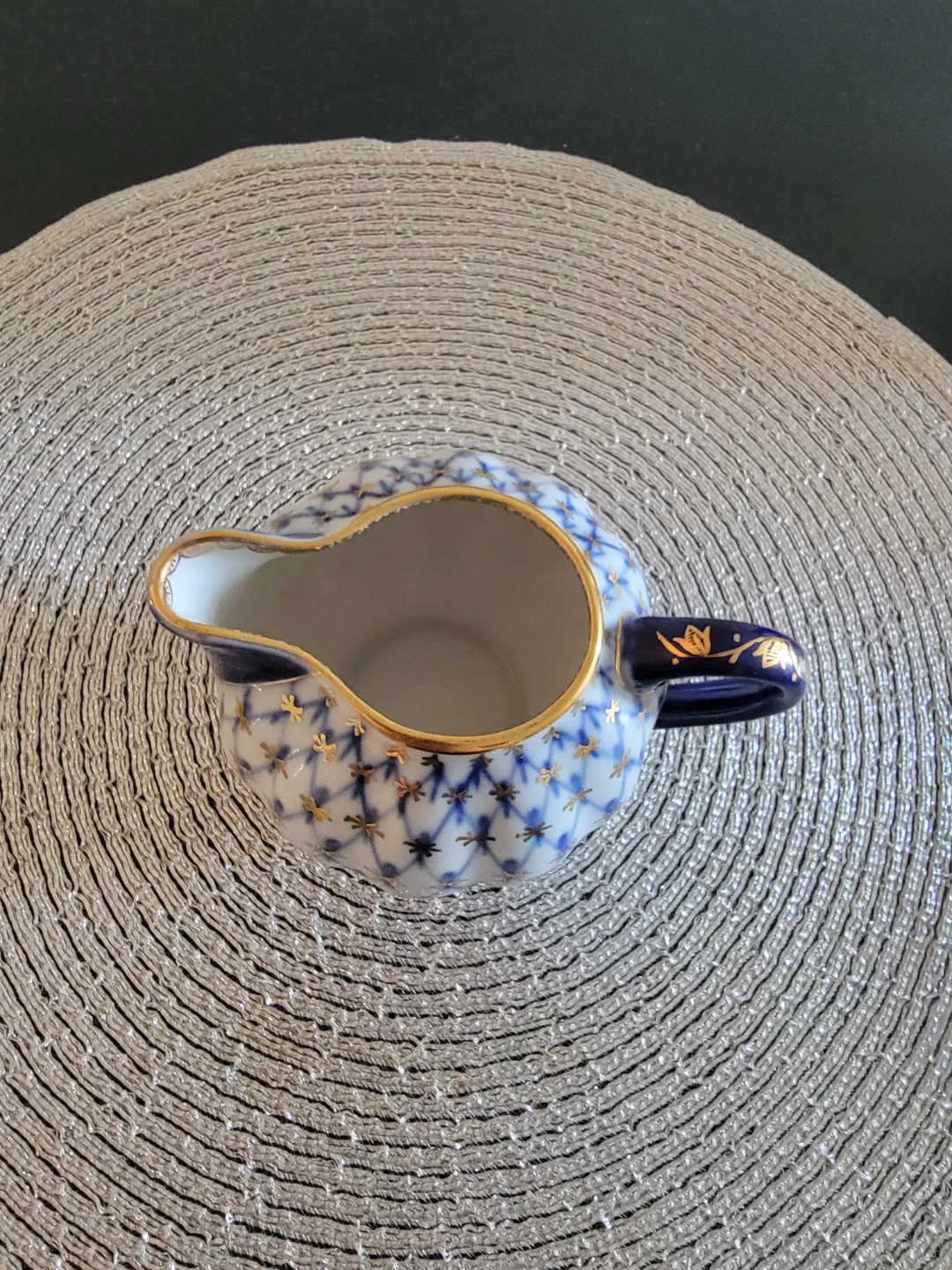 Lomonosov Creamer with Gold Accents - photo 2