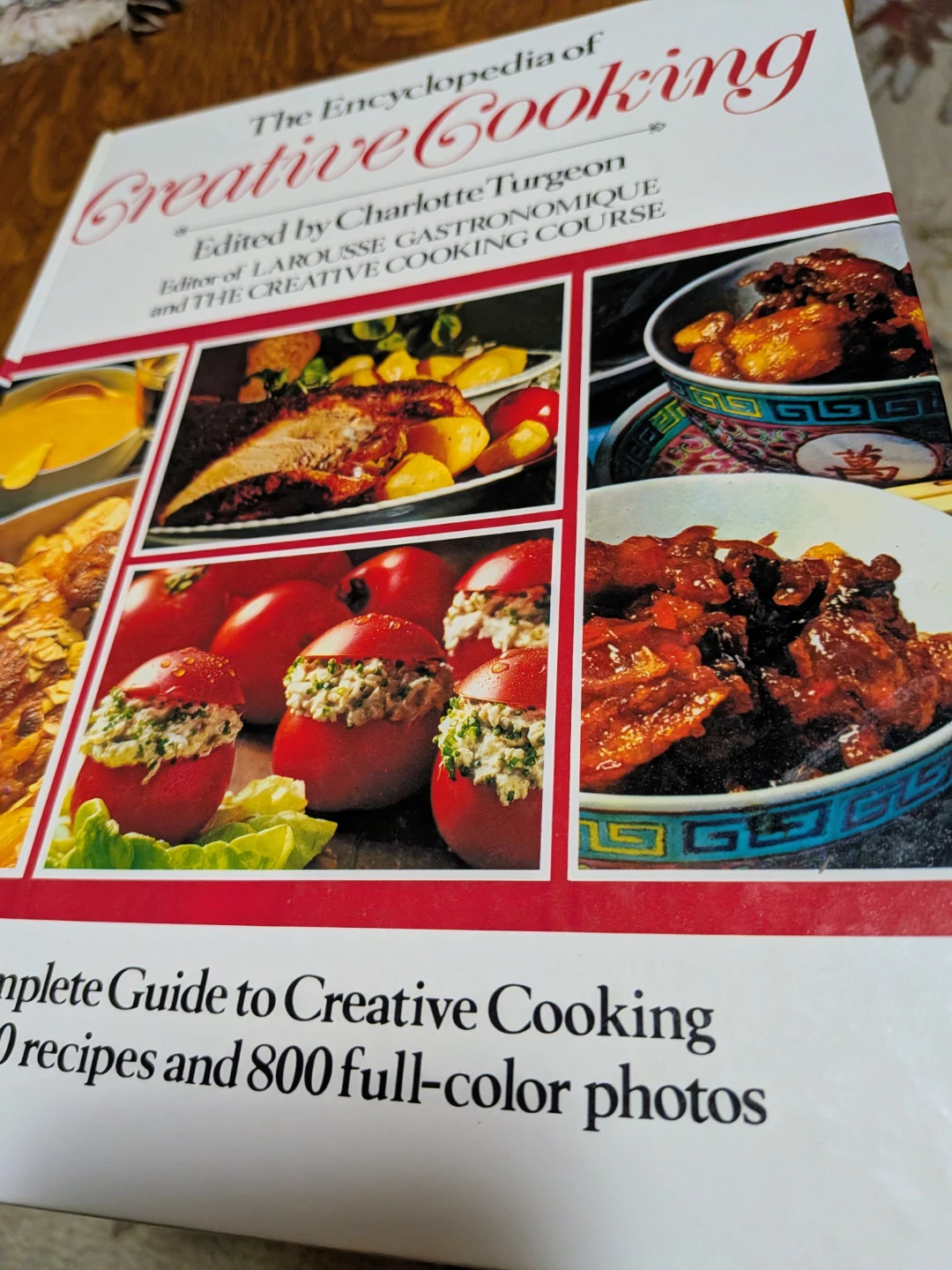 The Encyclopedia  Of Creative Cooking. 797 psges
