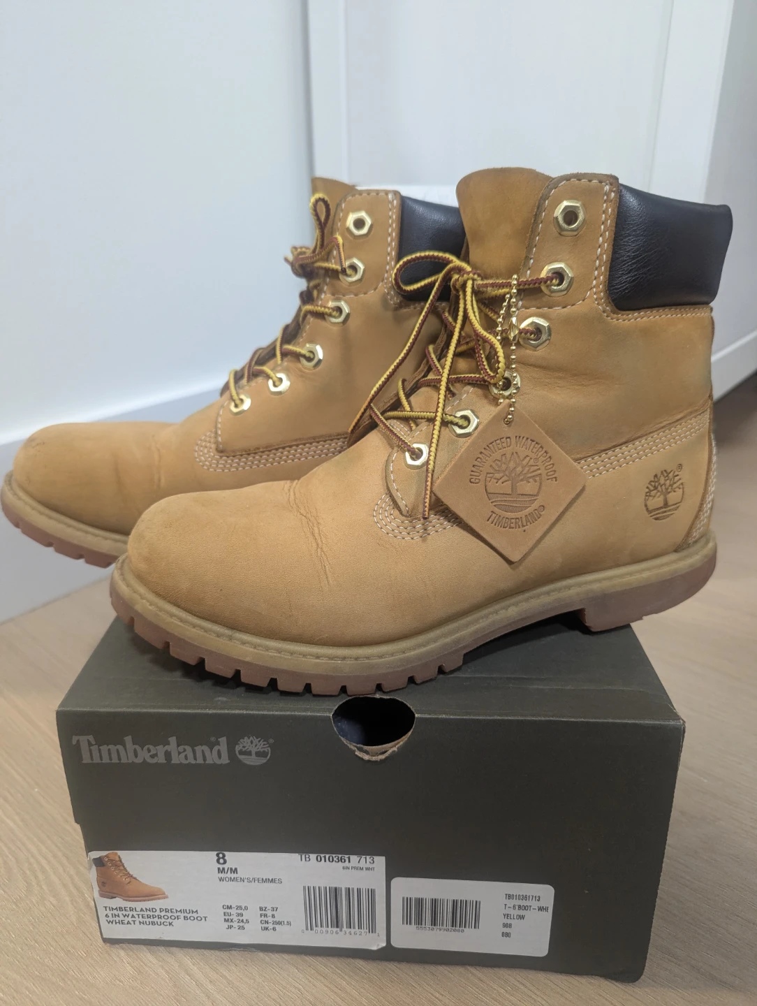 Timberland Women's Wheat Nubuck Boots Size 8