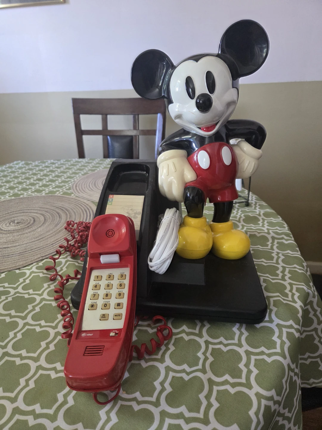 AT&T Mickey Mouse novelty corded phone - photo 2