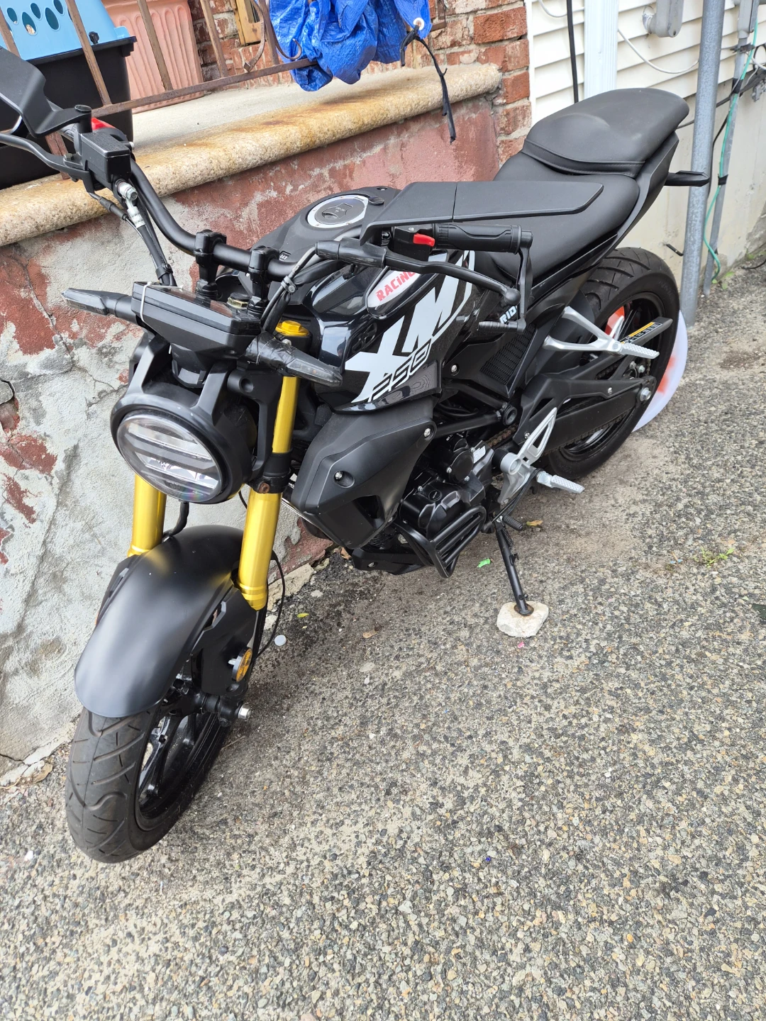 250cc Motorcycle
