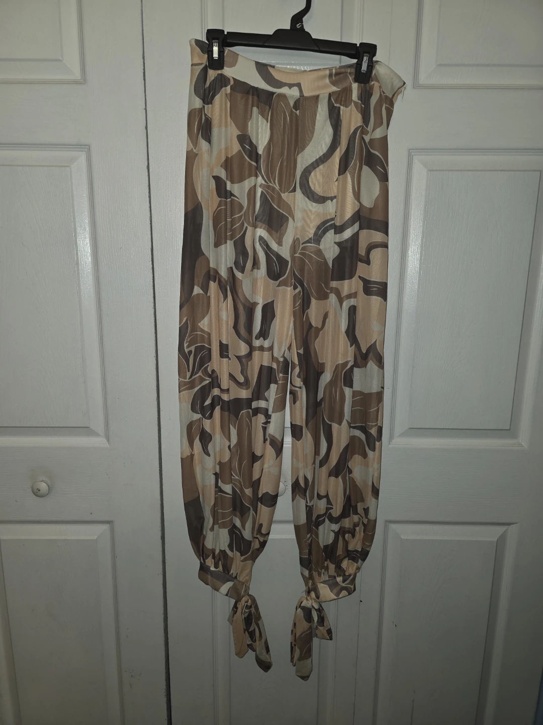 Women's Flowy Camo Print Pants