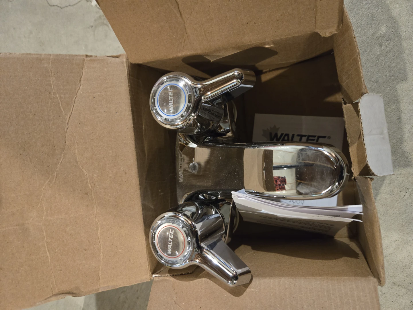 Bathrooms faucet - photo 2