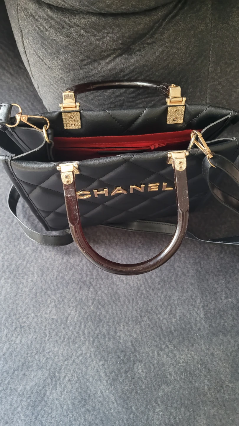 Black Quilted Handbag with CHANEL Logo - photo 2
