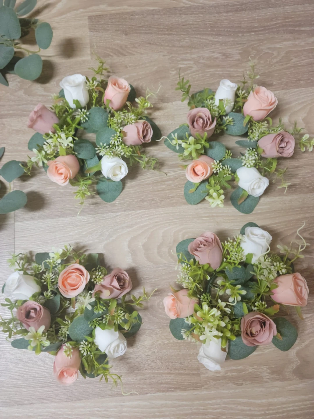 Set of 4 Artificial Rose Centerpieces