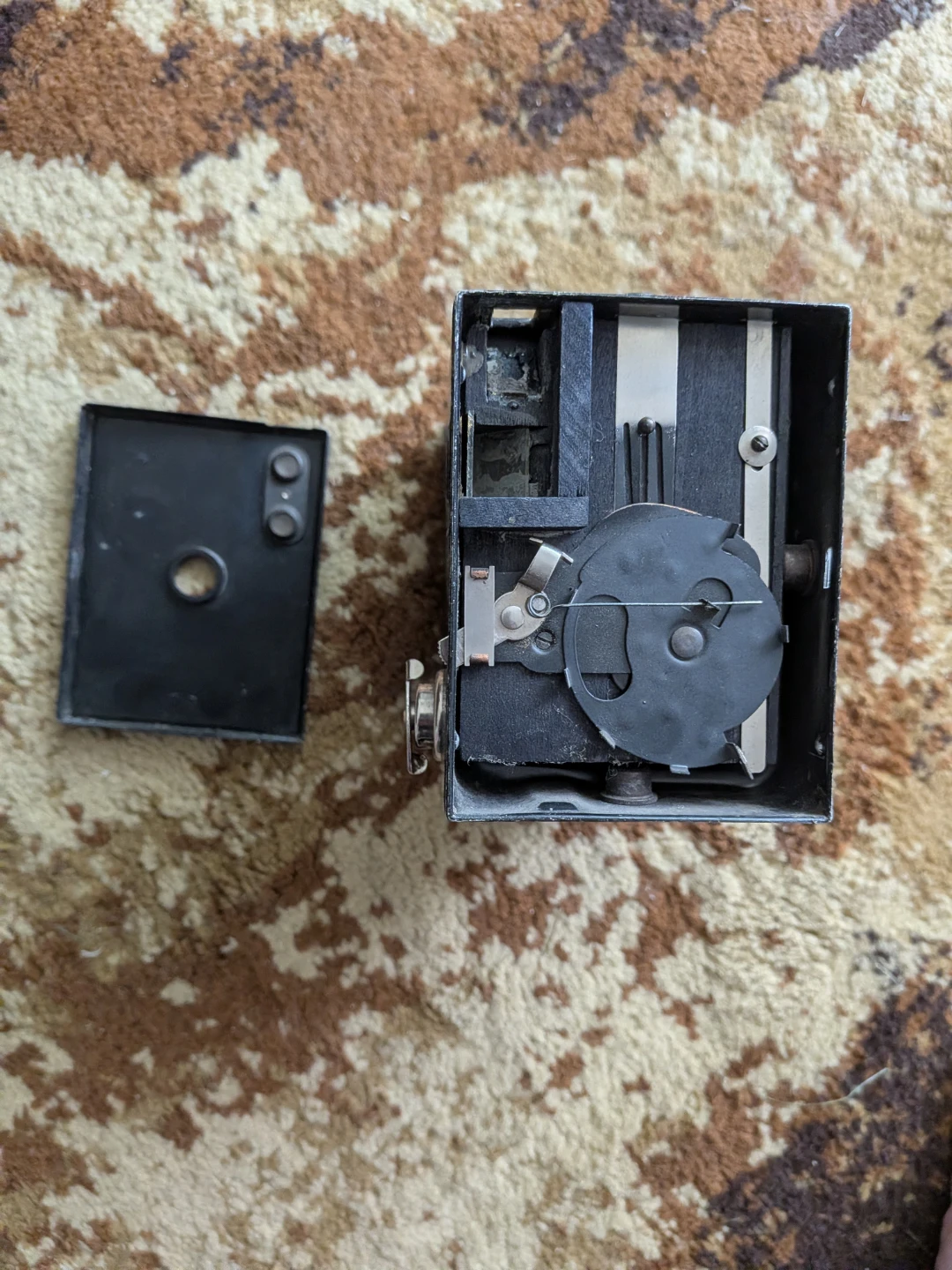 Vintage Kodak Brownie No. 2 Camera - photo 3