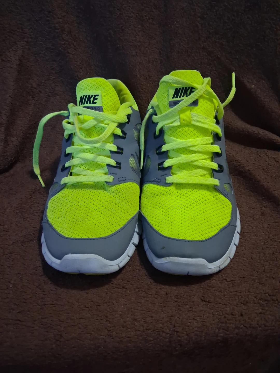 Nike free 5.0 neon yellow size 6.5y - photo 2