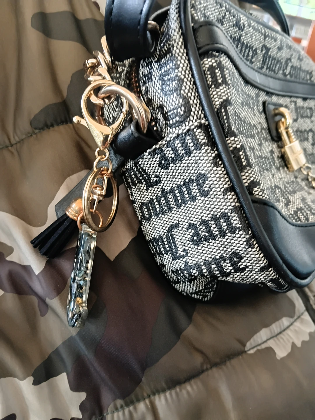 Juicy Couture Crossbody Bag with Lock Charm - photo 2