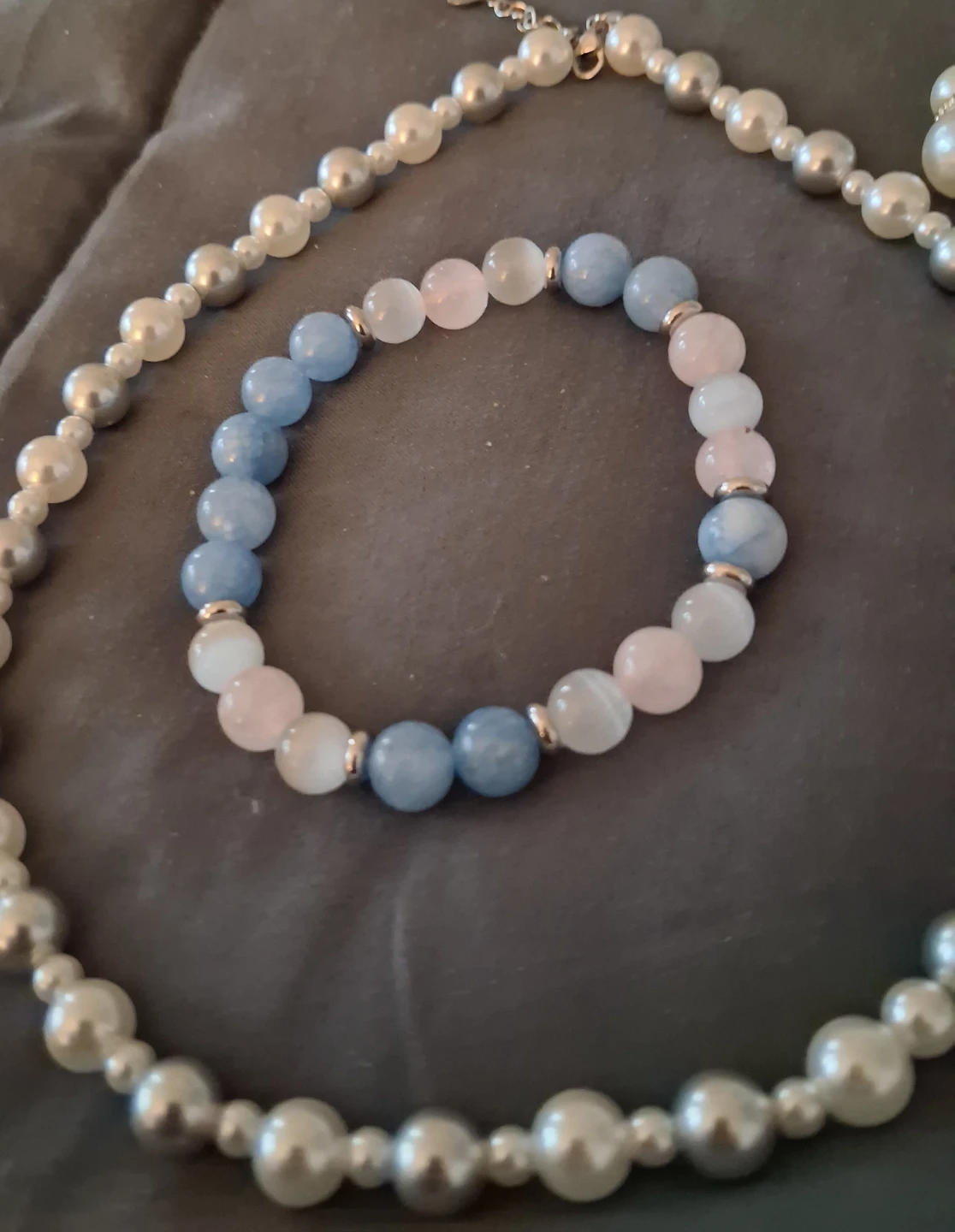 Faux  pearl necklace and bracelet set - photo 3