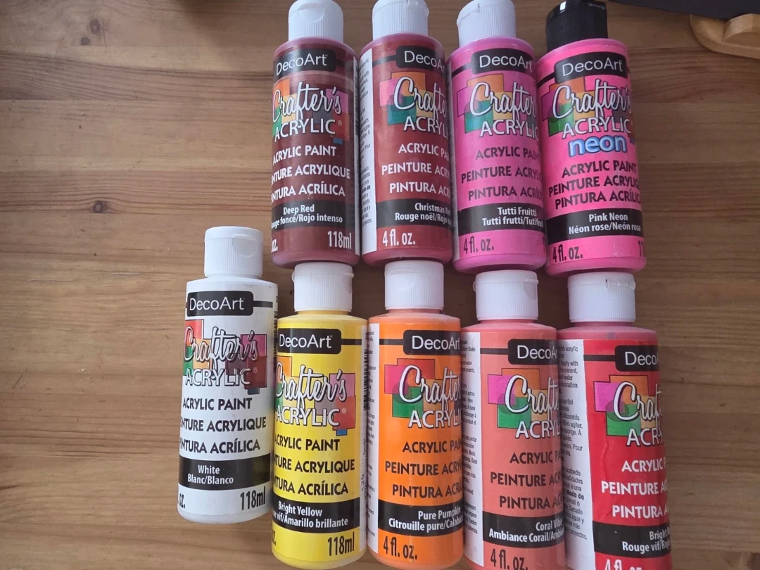 DecoArt Crafter's Acrylic Paint Set - 9 Colours