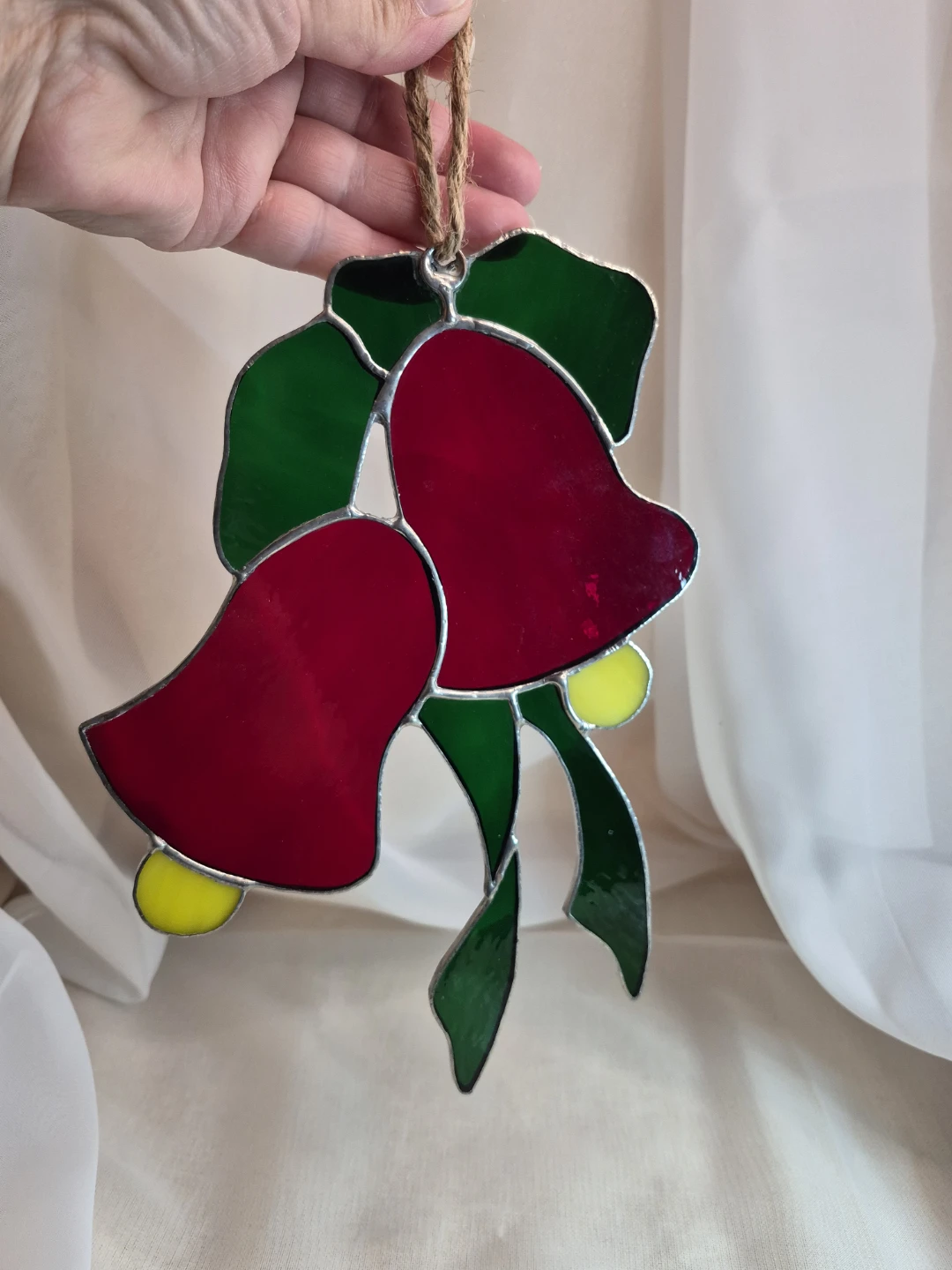 Beautiful Vintage 8 1/4× 6" Stained Glass Holiday Hanging Bells - photo 4