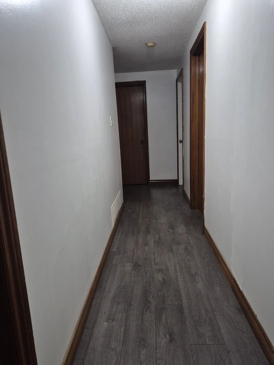 650$ Private Room for rent Males only - photo 2