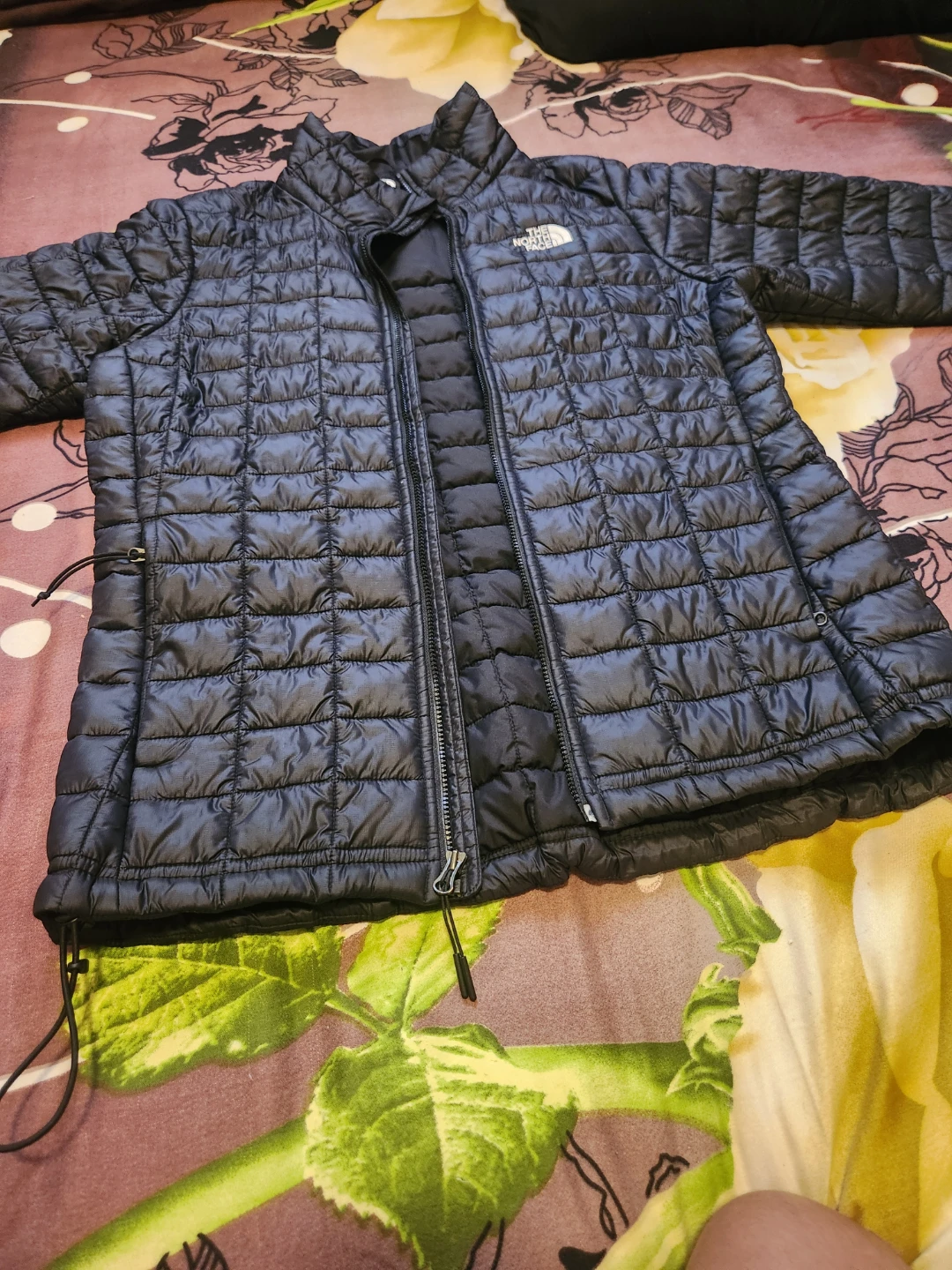 The North Face Women's Black Puffer Jacket - photo 2