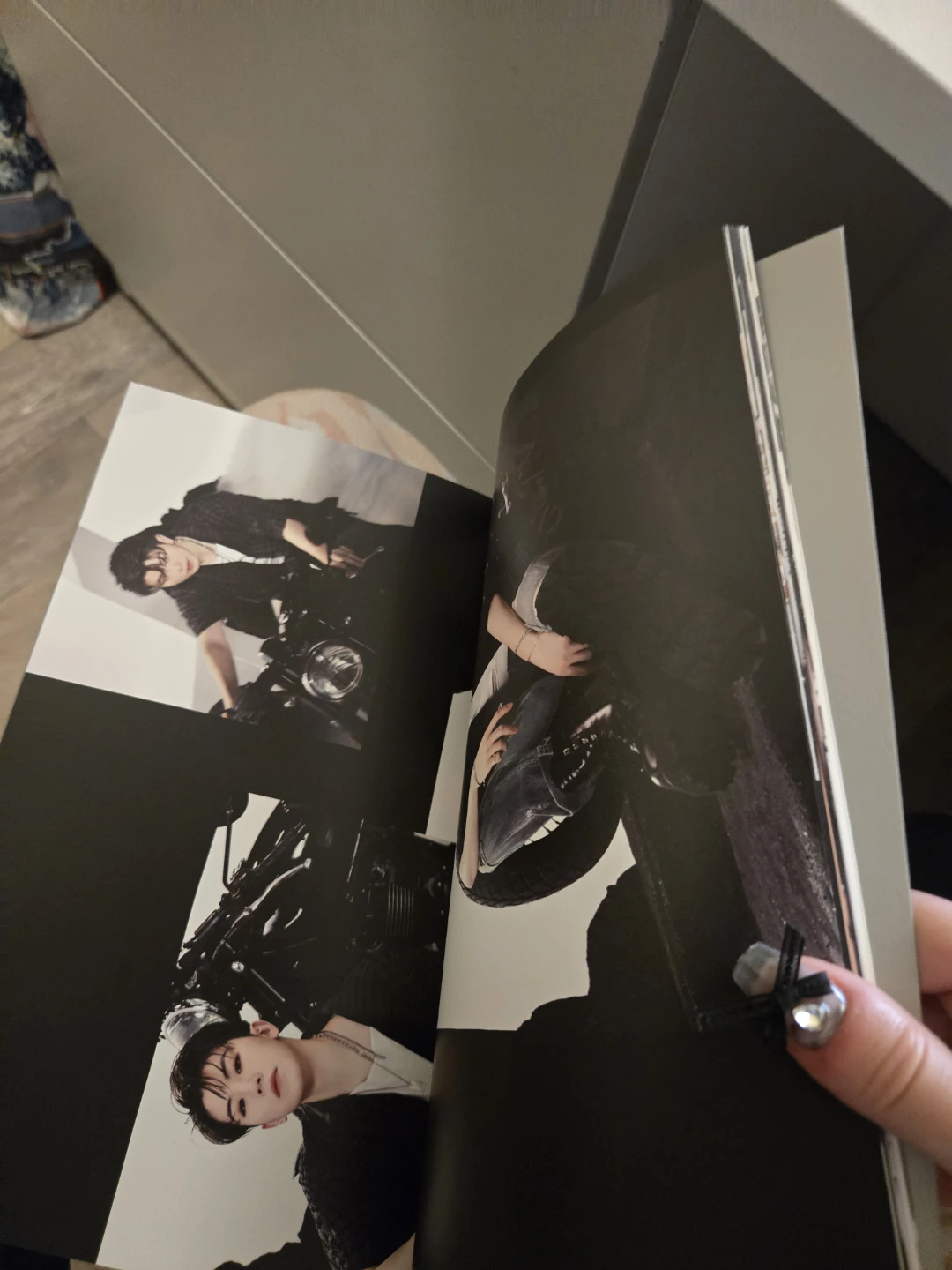 SEVENTEEN 4th Mini Album FML : FML Pioneer (ep.5 Pioneer) - photo 3