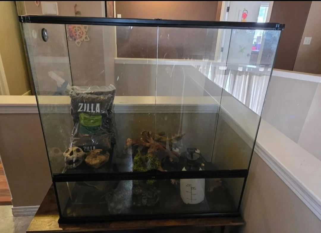Zilla Terrarium with Accessories