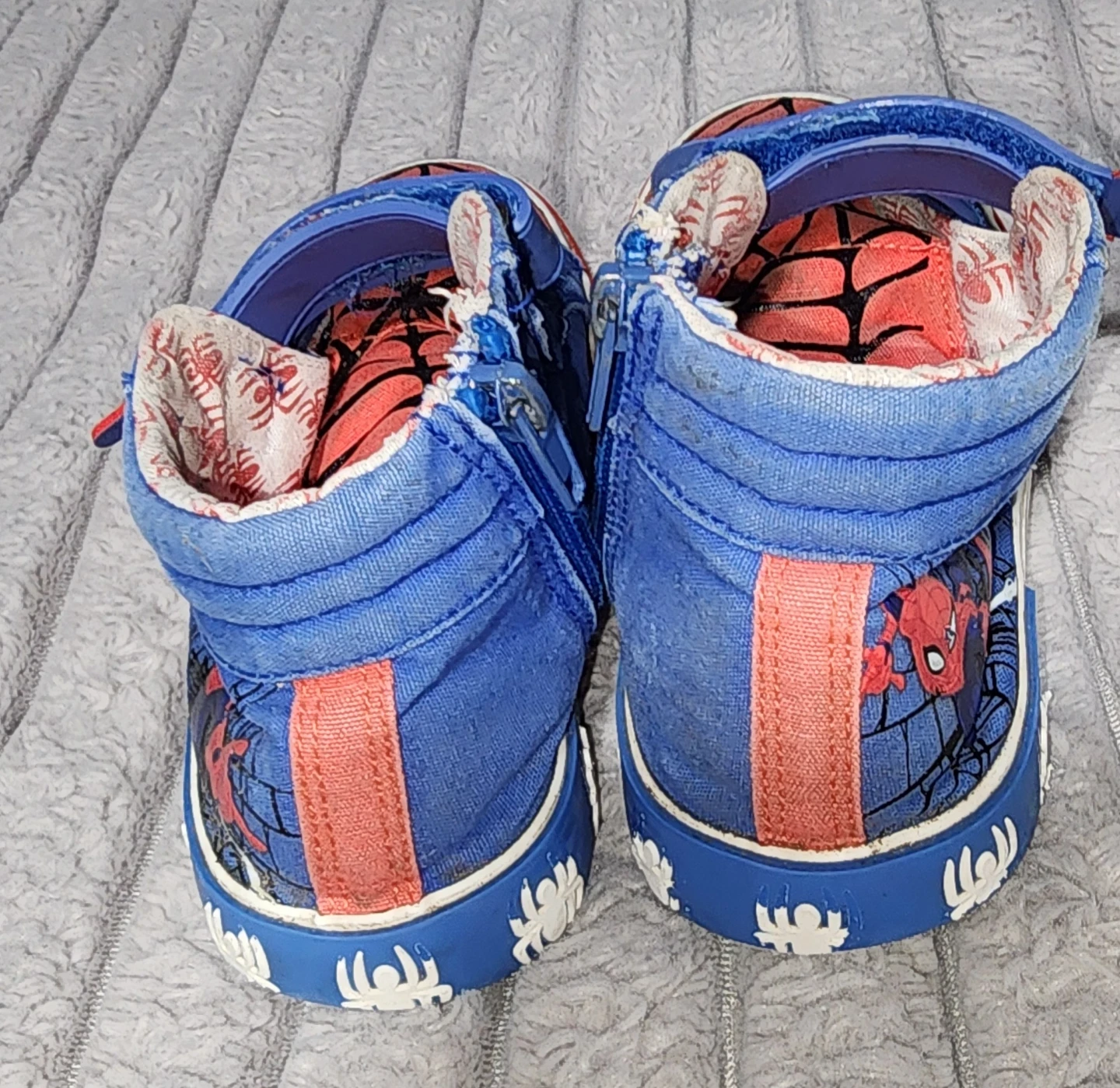 Marvel Spider-Man High-Top Sneakers Size 1 - photo 3