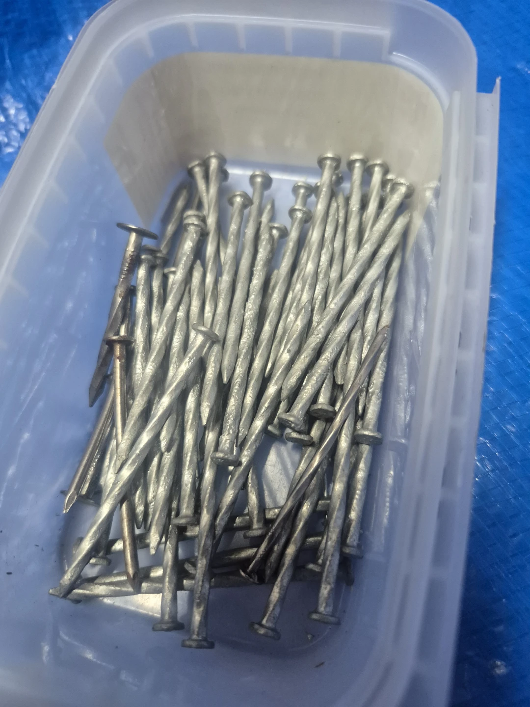 Spiral Nails 2-1/2"