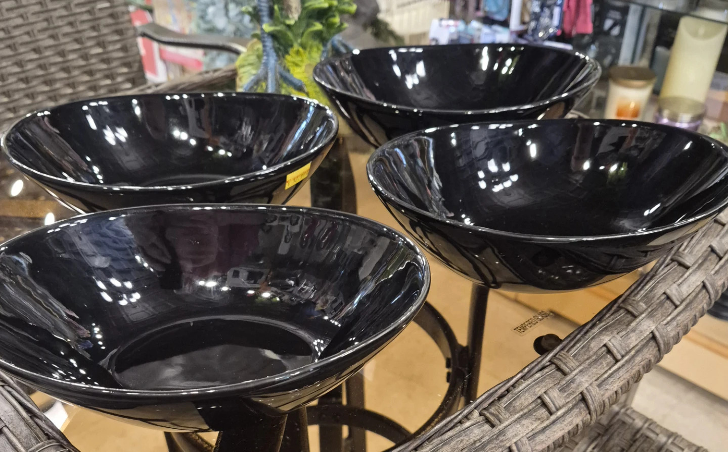 New Sheffield Home Black Serving Bowls Set of 4