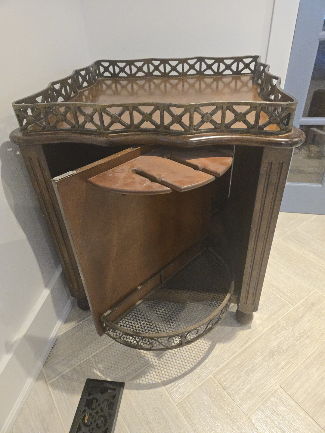 Wooden Bar Cabinet with hidden storage - photo 3