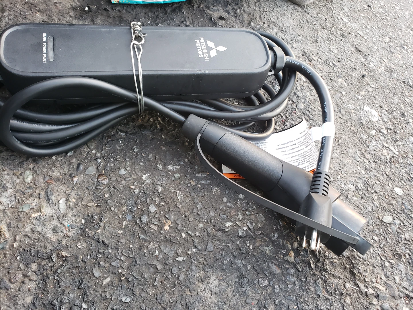 Mitsubishi ev charging cable - photo 3