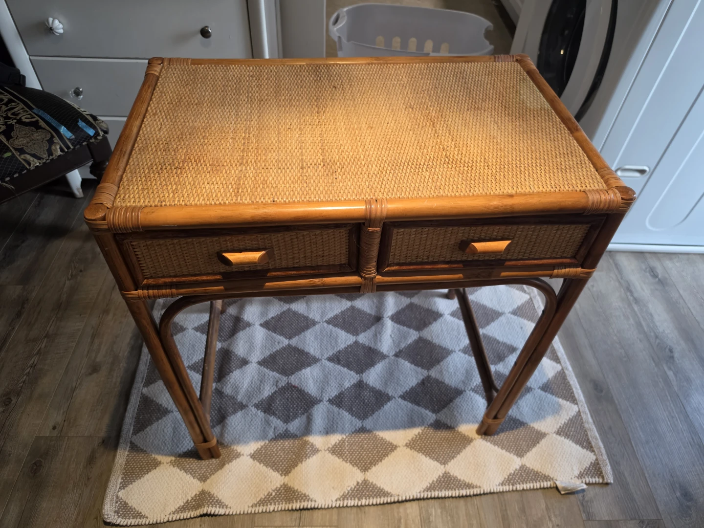 Wicker and wood side table with two drawers