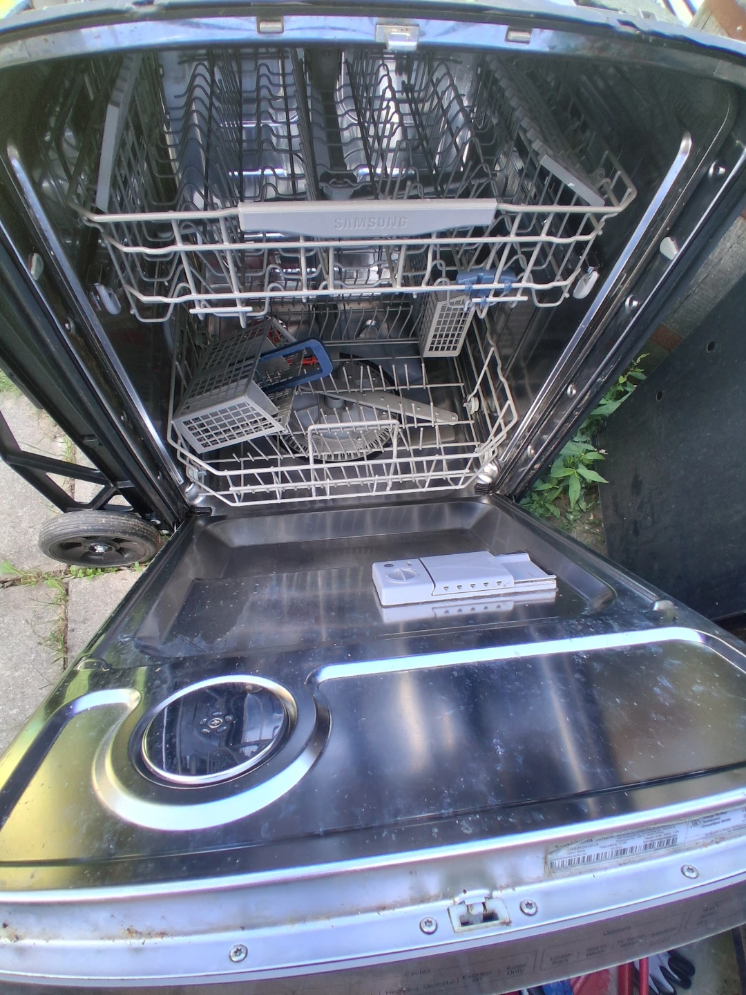 Samsung Dishwasher - photo 3