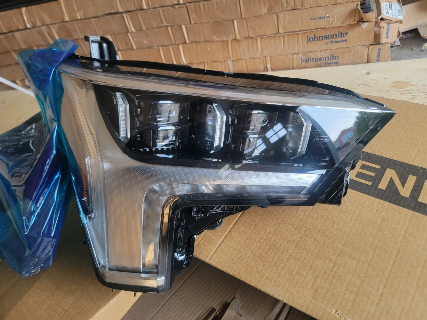 Vehicle Headlight Assembly