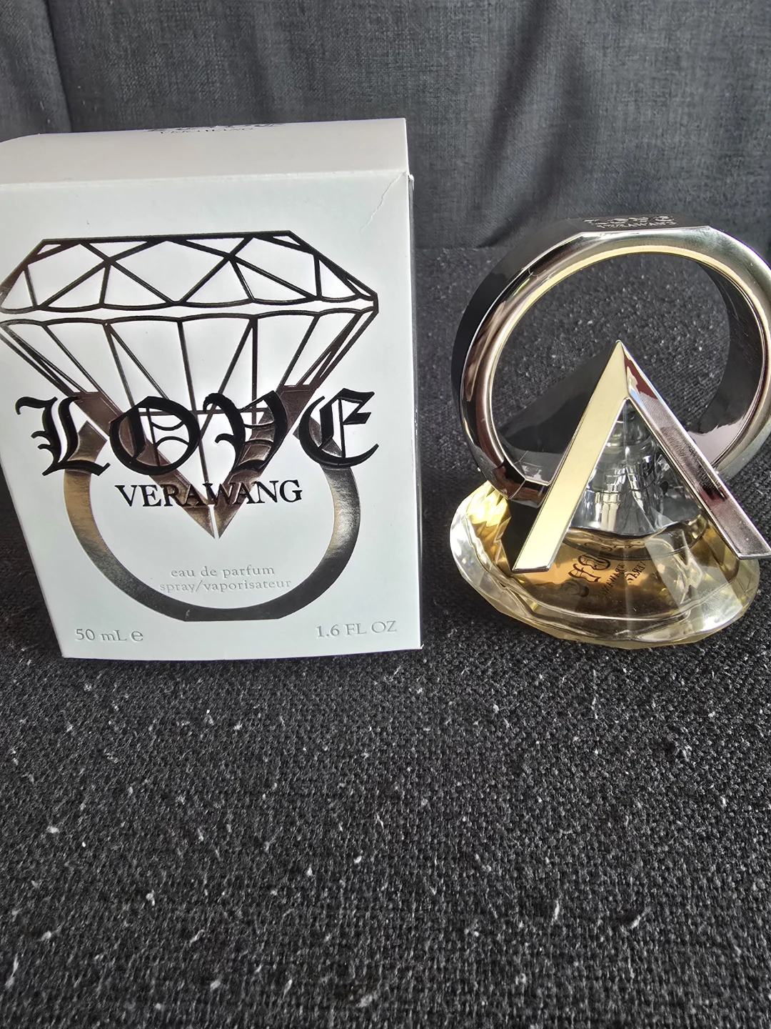 Love by Vera Wang - Perfume