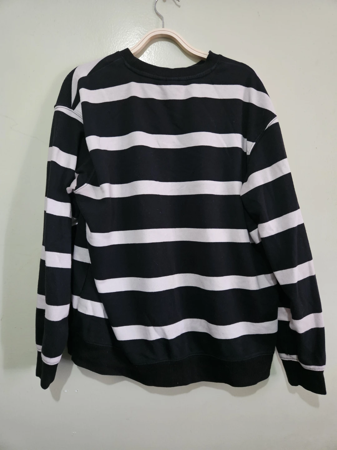 H&M Black and White Striped Sweatshirt - photo 2