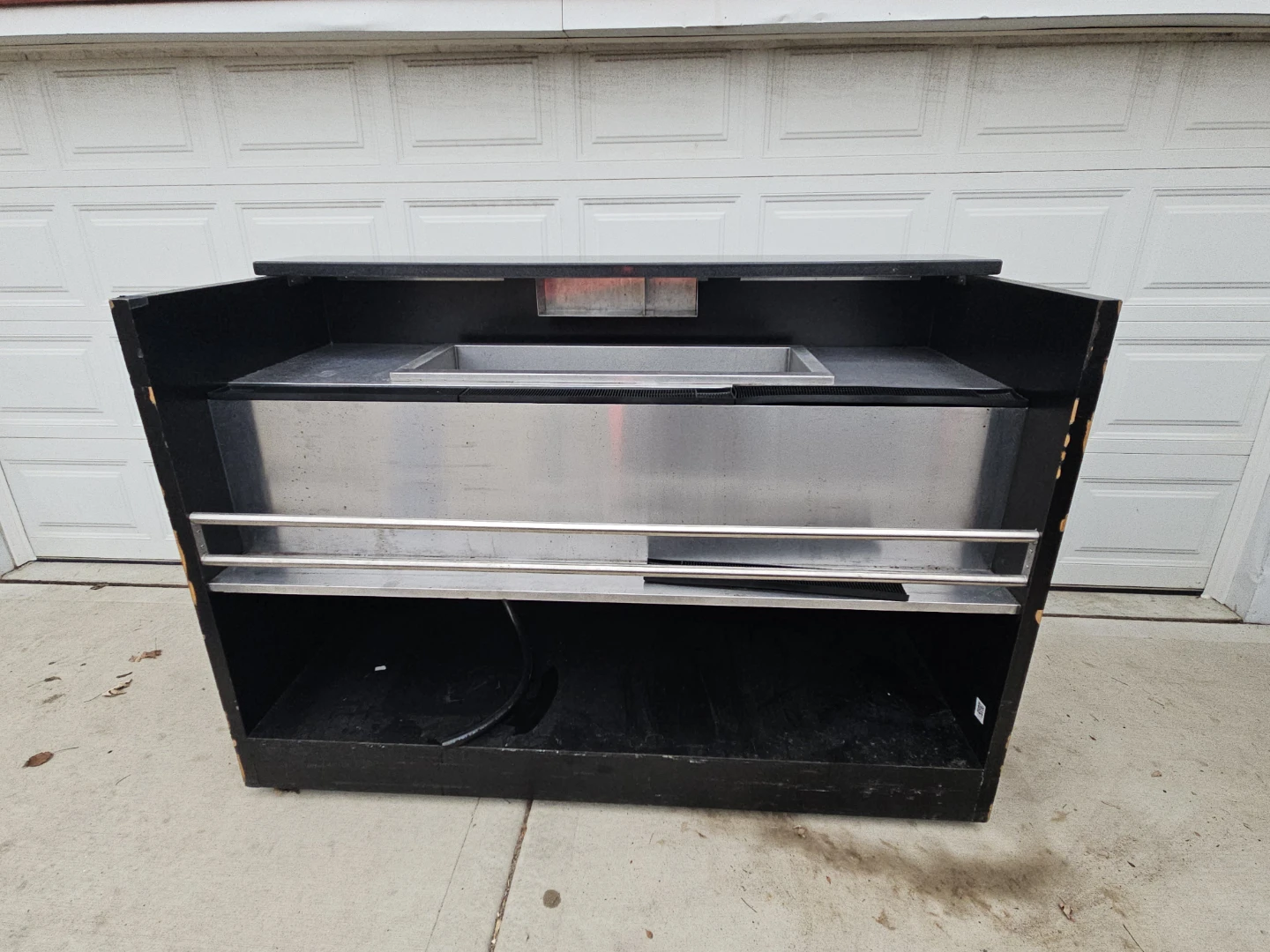 Rolling Bar granite countertop  perfect for the - photo 2