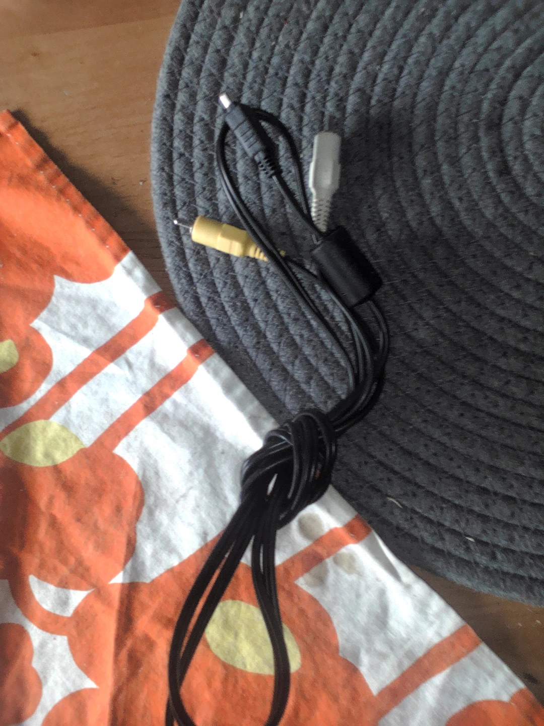 Audio Video Cable with Yellow and White Connectors
