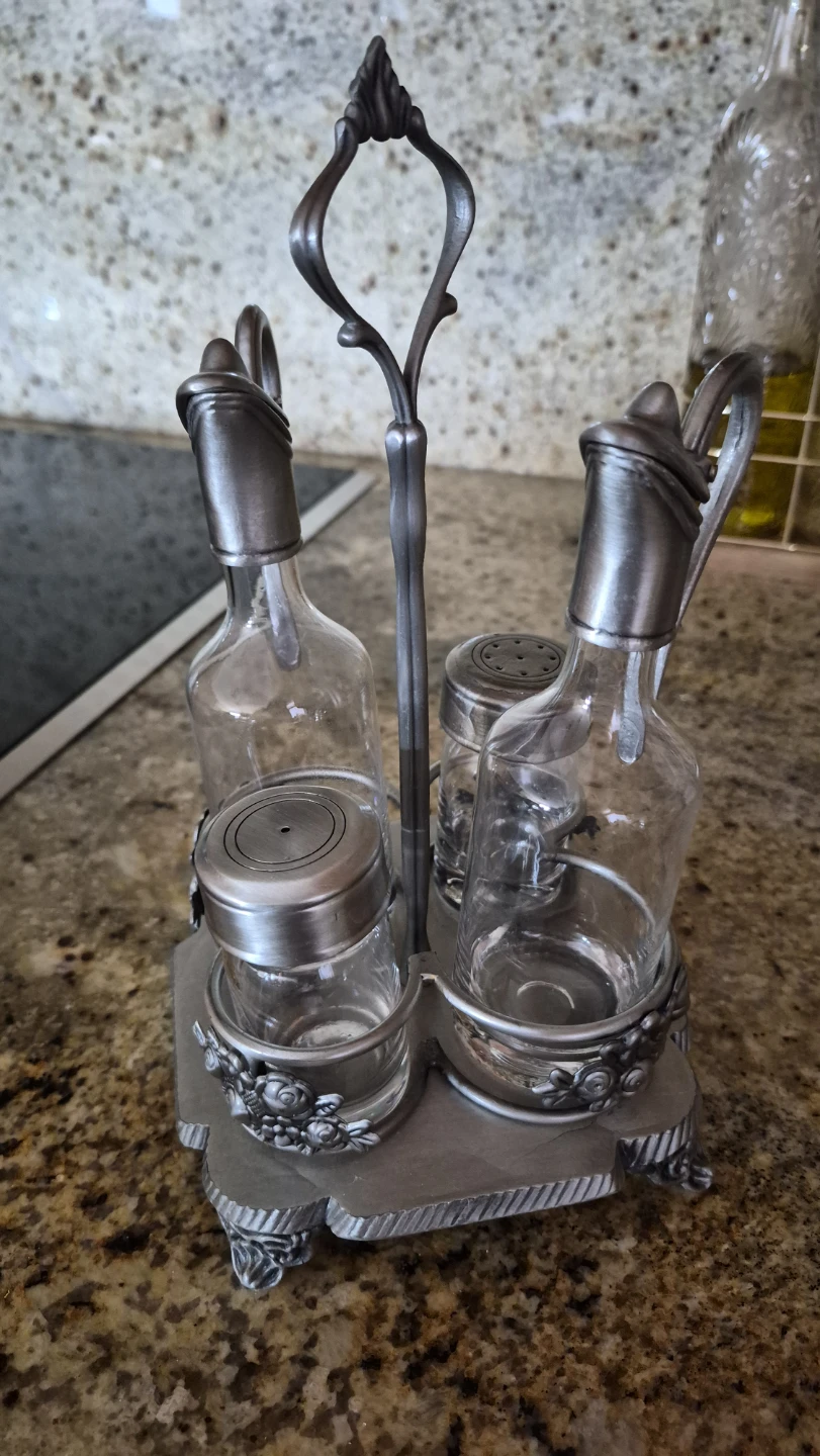Salt and Pepper Shakers with Oil and Vinegar Cruet Set - photo 2