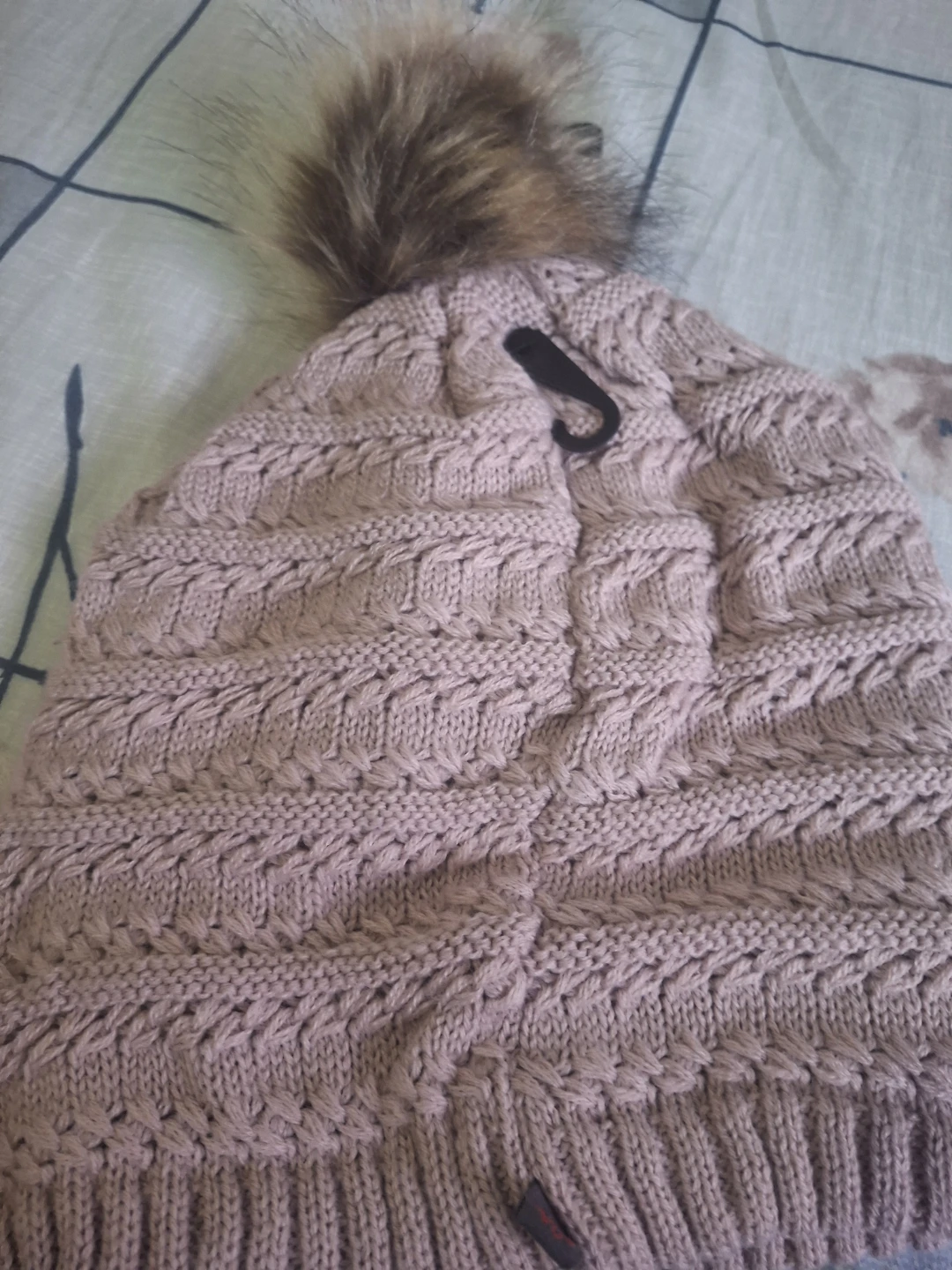 Hot Paws Pink Knit Beanie with Faux Fur Pom - photo 3