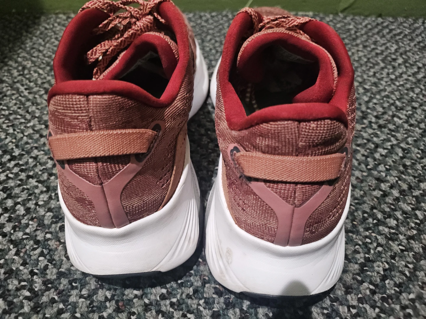 Saucony Women's Running Shoes - Size 9.5W - photo 3