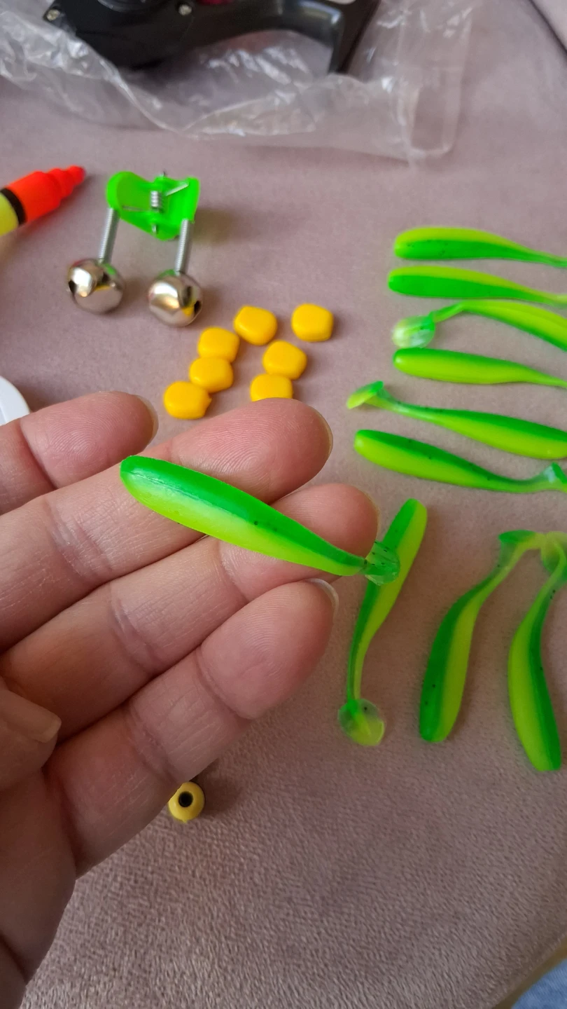 Fishing rod Reel Lures Hooks Line w Bag complete set - photo 5