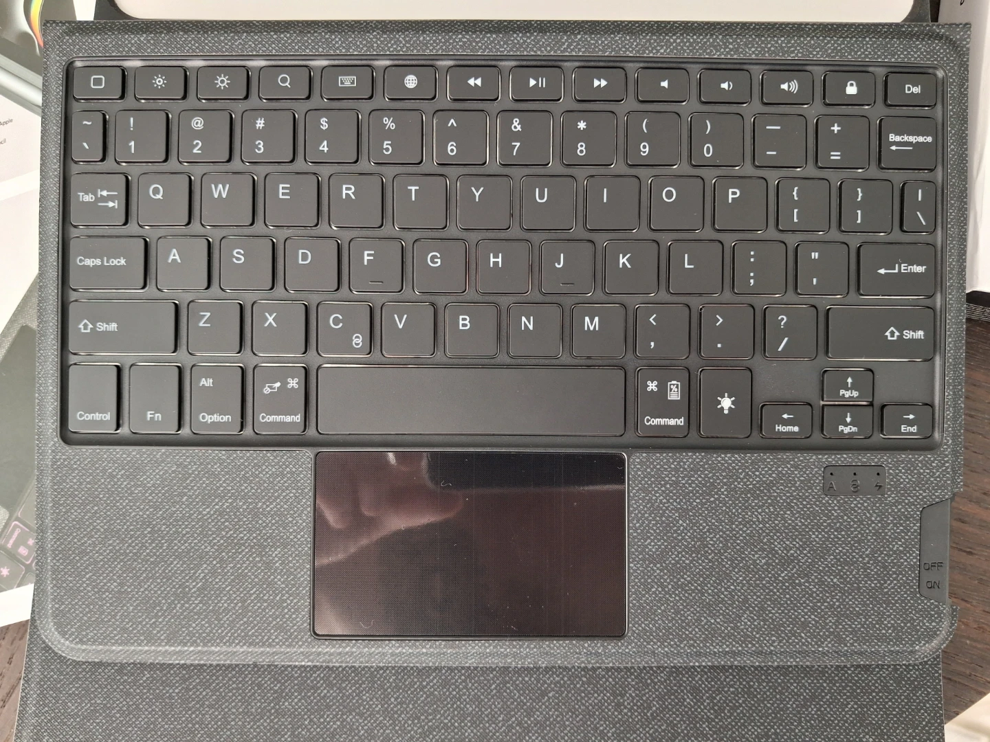 iPad Keyboard and Case - photo 4