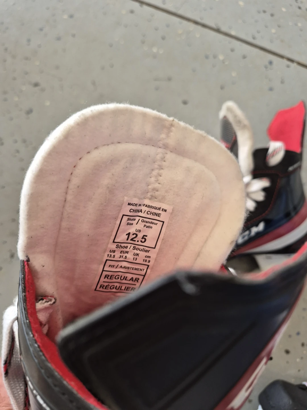 CCM YOUTH JetSpeed Hockey Skates Size 12.5 - photo 2