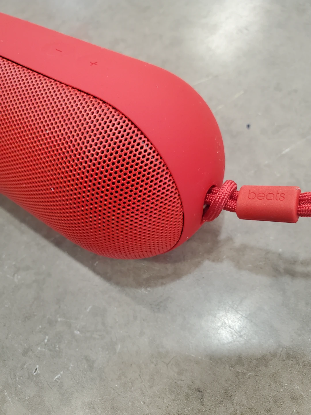 Red Beats Pill Bluetooth Speaker - photo 3