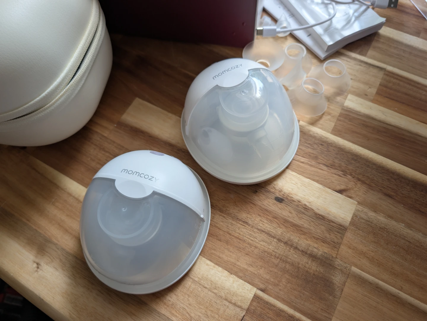 Momcozy M5 Wearable Breast Pump - photo 2